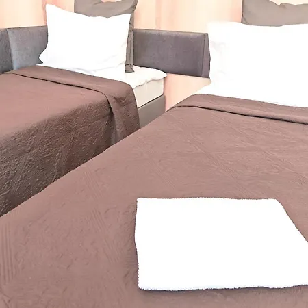 Heart, Split Level, Free Parking And Bag Storage *