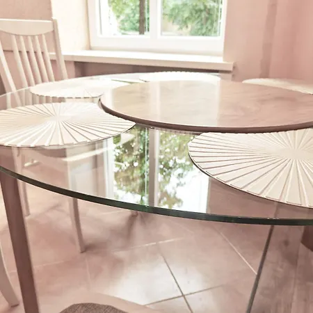 Heart, Split Level, Free Parking And Bag Storage *