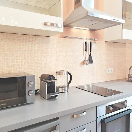 Heart, Split Level, Free Parking And Bag Storage * Riga