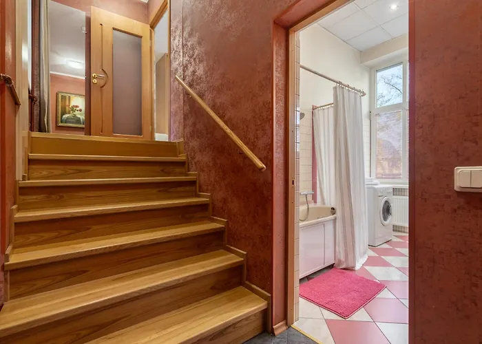 Heart, Split Level, Free Parking And Bag Storage * Riga