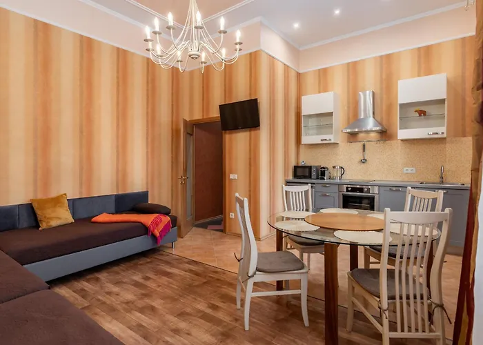 Heart, Split Level, Free Parking And Bag Storage Riga